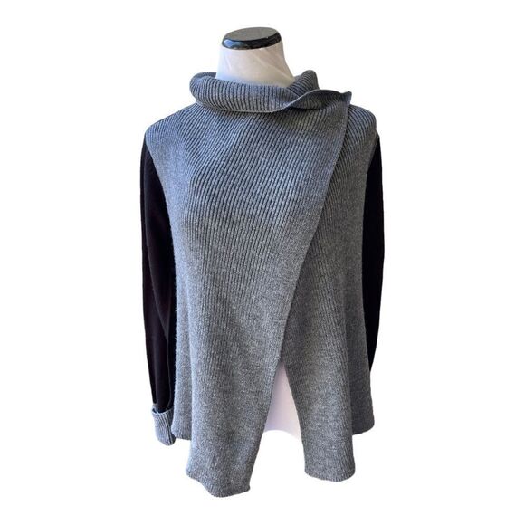 Venus Two Tone Black Gray Sweater Cardigan Size Small Preppy Classic Minimalist - Picture 9 of 9